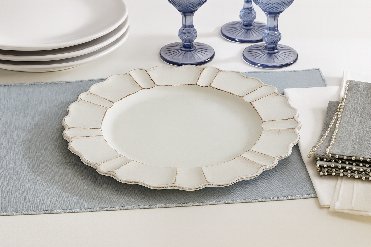 CH189 - Ivory Scalloped Ruffled Rim 13" Charger Plate