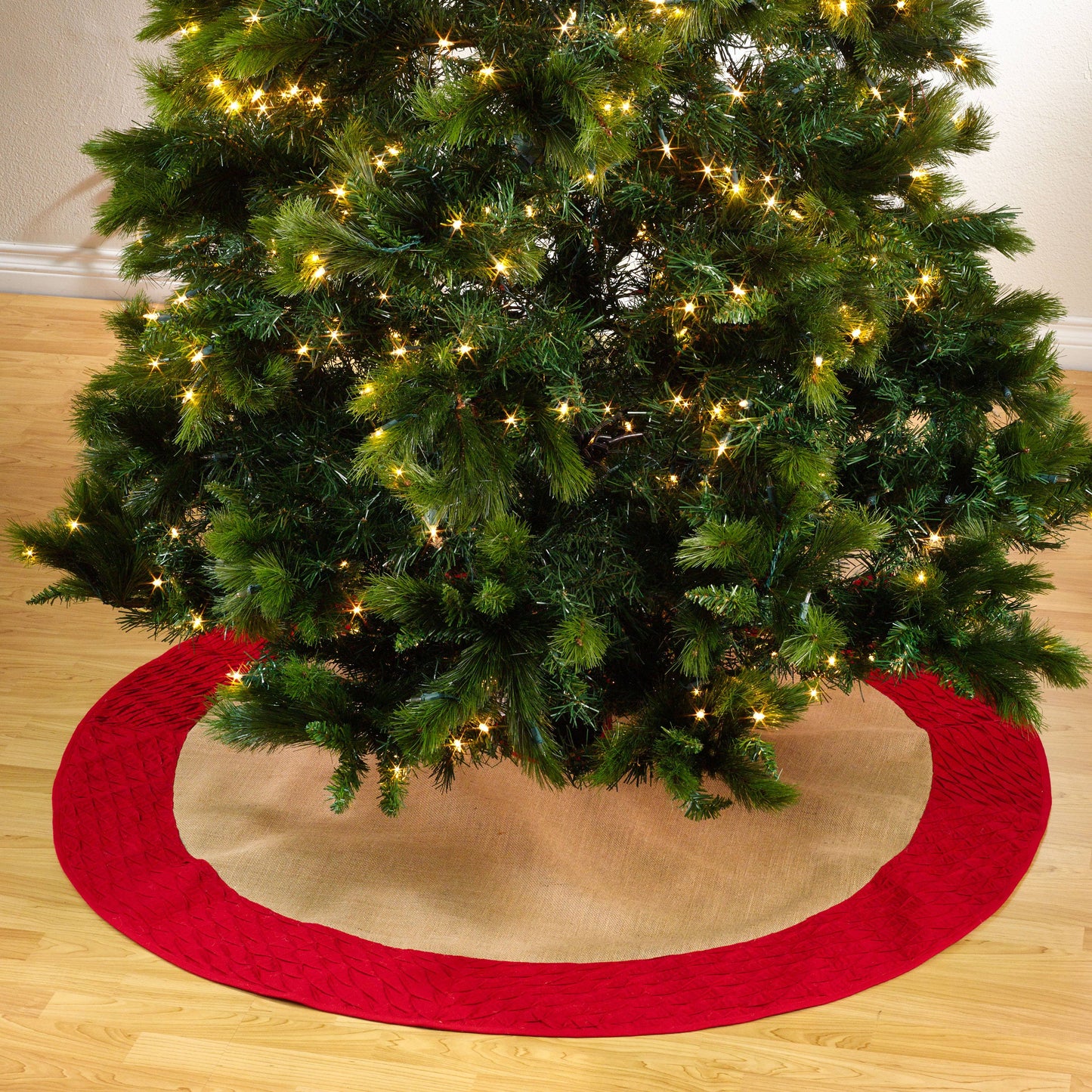 3585 - Natural Pleated Diamond Red Trim 52" Tree Skirt