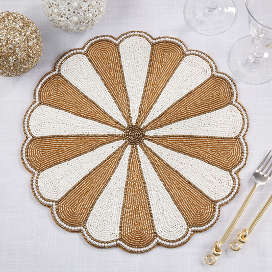 3170 - Gold & White Beaded Pinwheel 14" Round Placemat