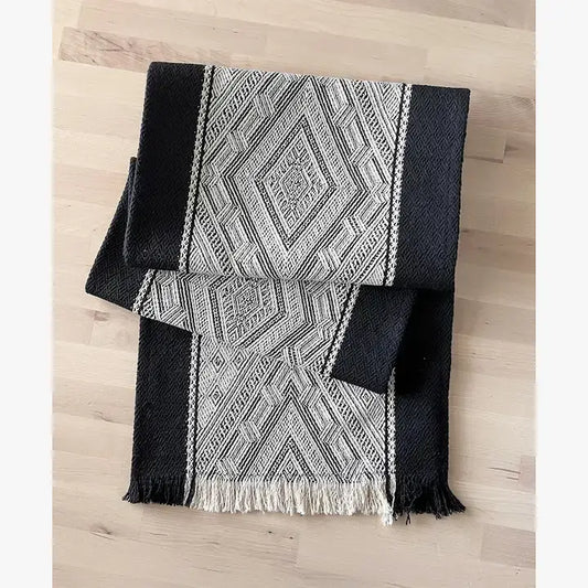 RNR0020 - Black Diamond Weave Fringed Cotton Blend Table Runner