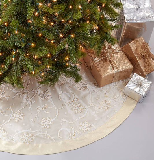 XJ366 - Snowflake & Ribbon Gold Border Christmas Tree Skirt