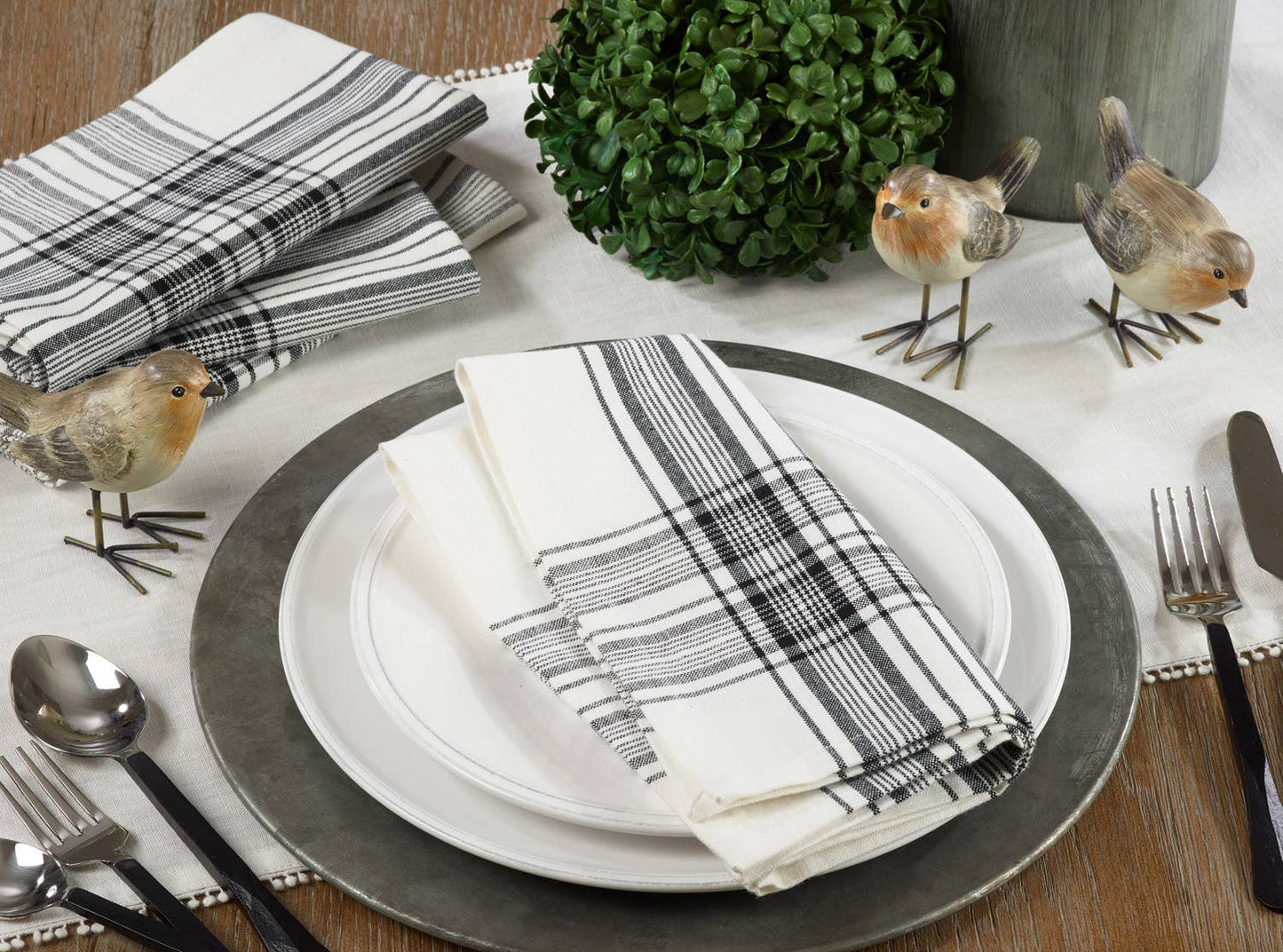 6562 - Black Plaid Cotton White 20" Cloth Dinner Napkin
