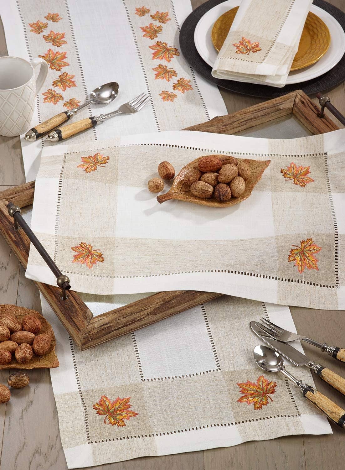 2231 - Cottage Embroidered Harvest Leaf 14"x19" Placemat