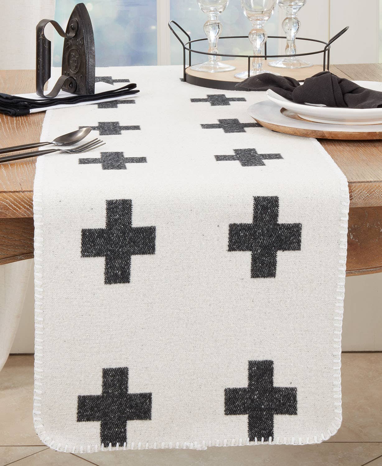 886 - Black-White Reversible Plus Sign 16x72 Table Runner