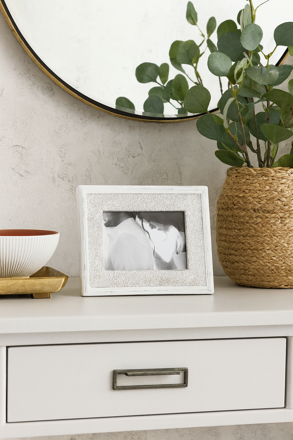 PF511 - Ivory Seed Bead Photo Frame - 5"x7"